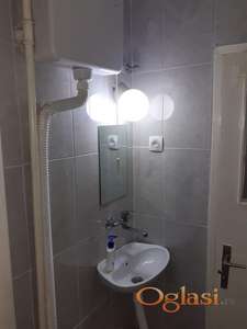 Izdavanje-garsonjera,  Detelinara!-Namešten